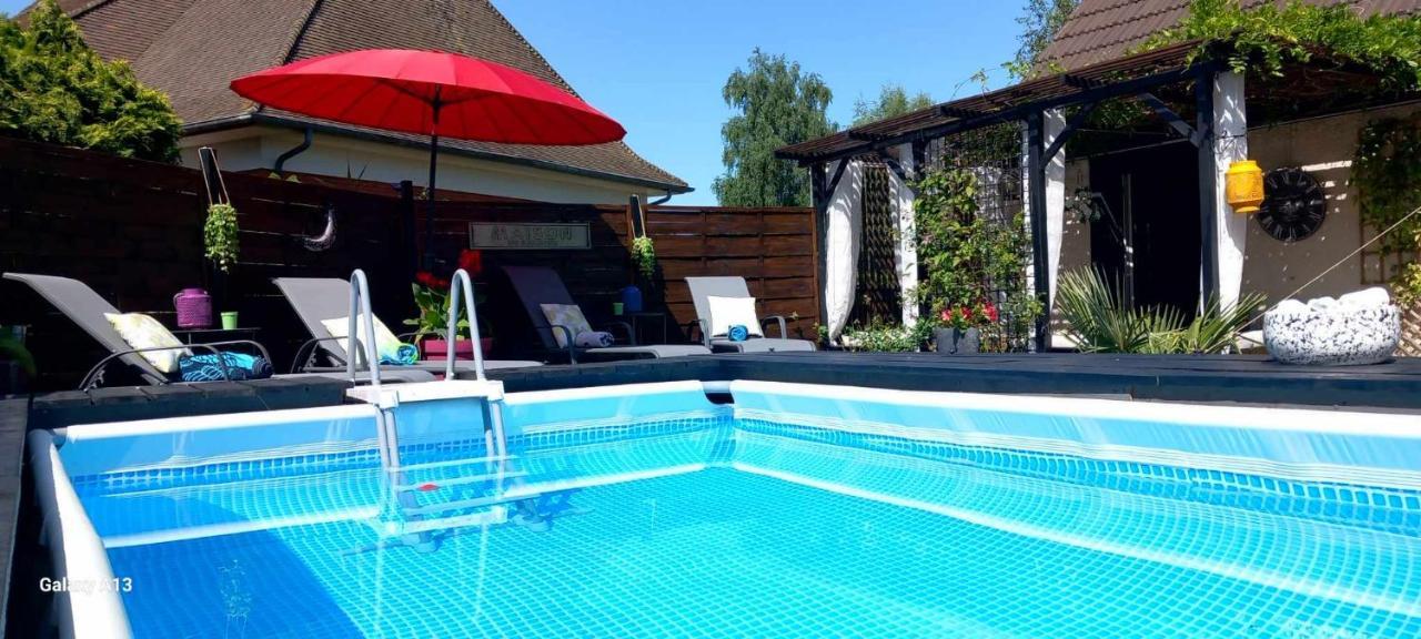 Les Epinettes Chambres D'Hotes Crevecoeur-le-Grand Exterior photo